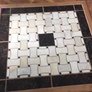 Meet your Posher, Laurie